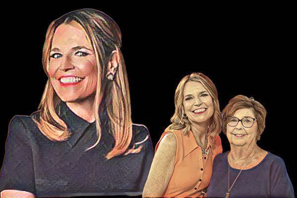 Savannah Guthrie smiles and poses with her mother, Nancy Guthrie